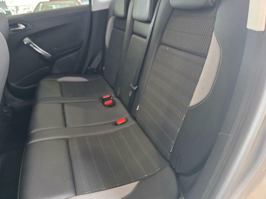 Peugeot 2008 2016 1.2 Pure Tech Grey #19