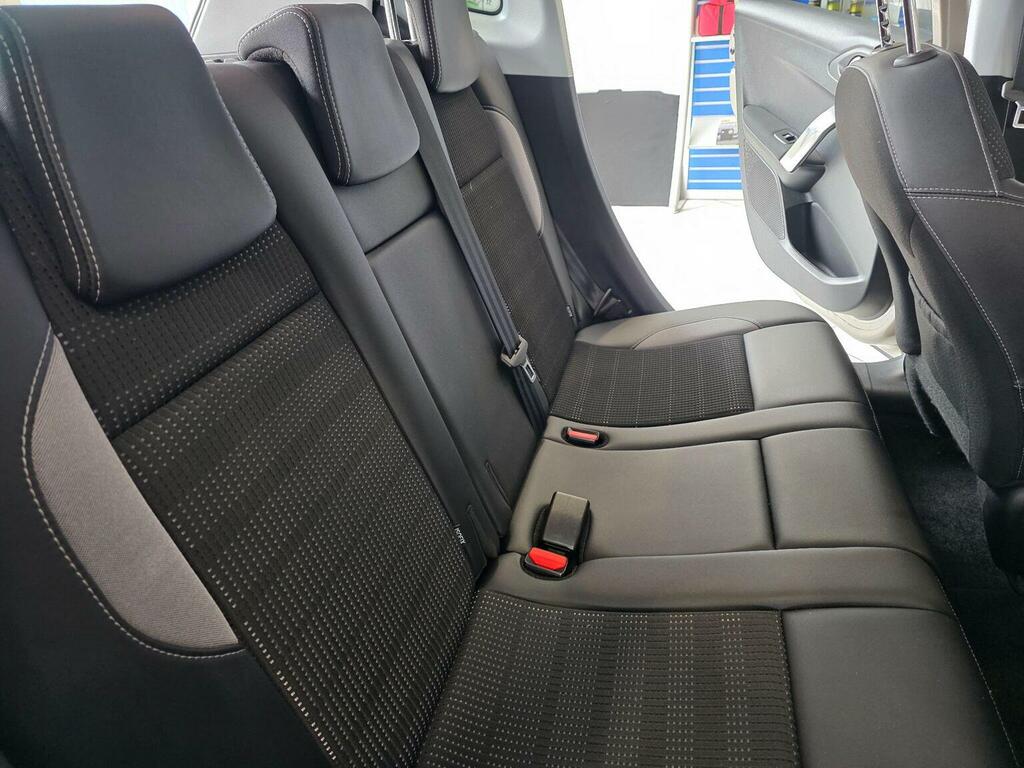 Peugeot 2008 2016 1.2 Pure Tech Grey #16