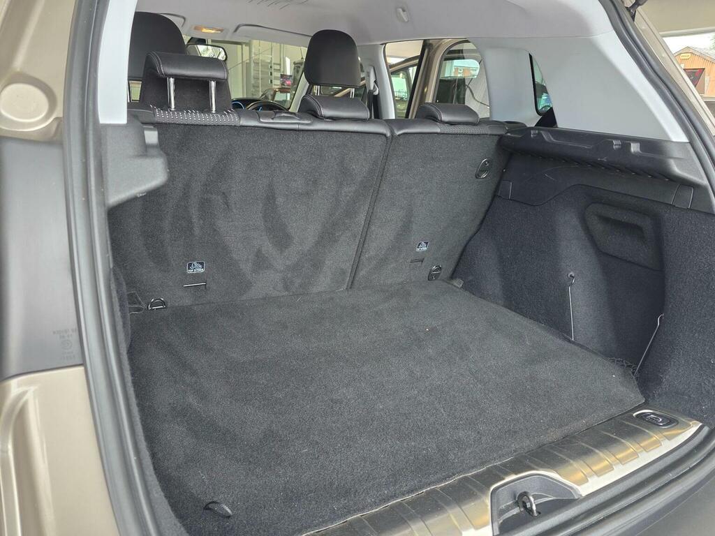 Peugeot 2008 2016 1.2 Pure Tech Grey #42