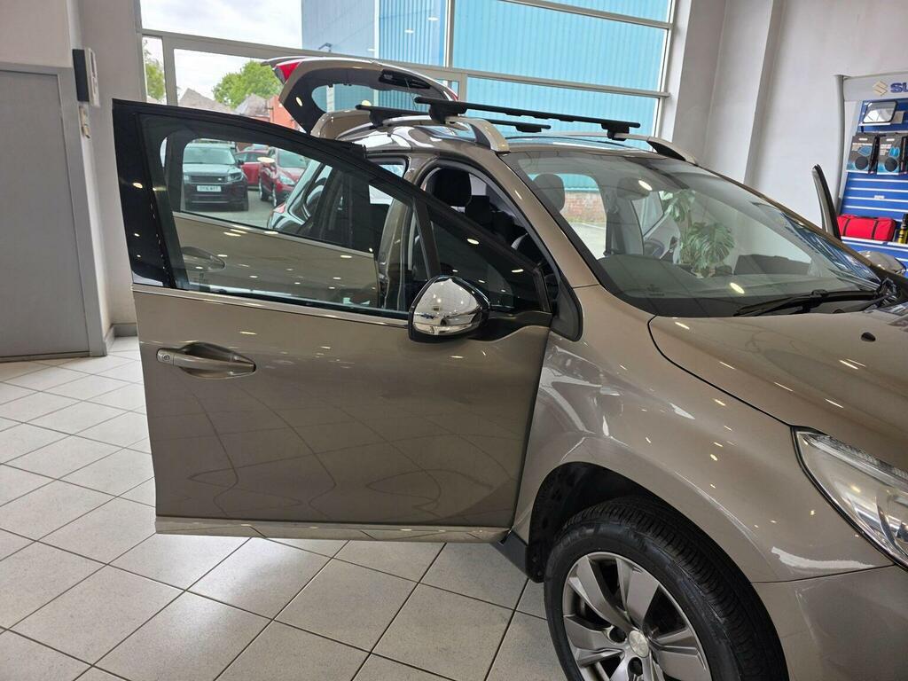 Peugeot 2008 2016 1.2 Pure Tech Grey #43