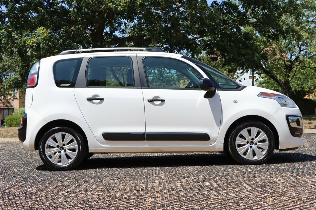Citroen C3 Picasso 1.2L Edition White #4
