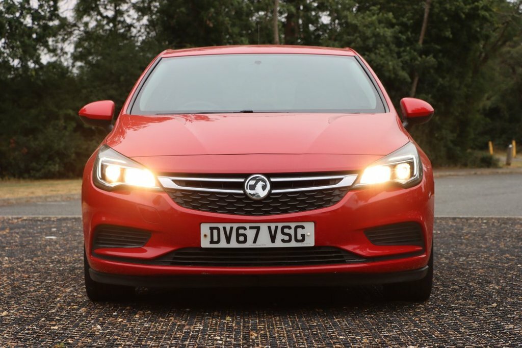 Vauxhall Astra 1.6L Design DV67VSG Red #5