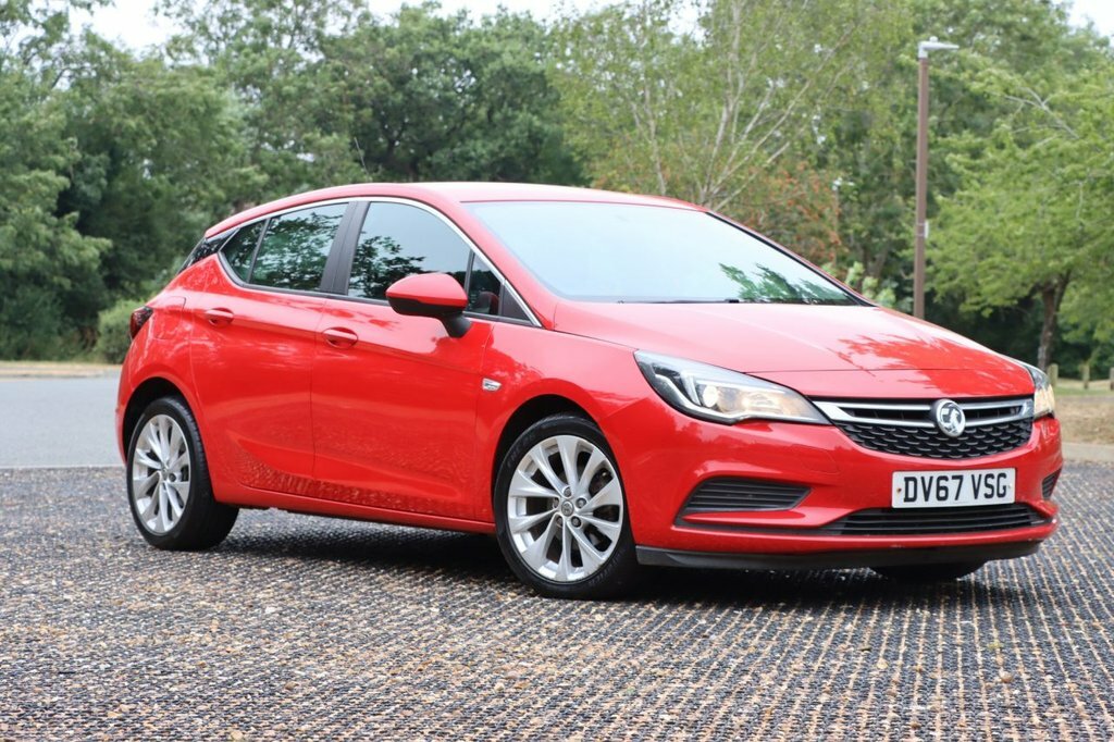 Vauxhall Astra 1.6L Design DV67VSG Red #2