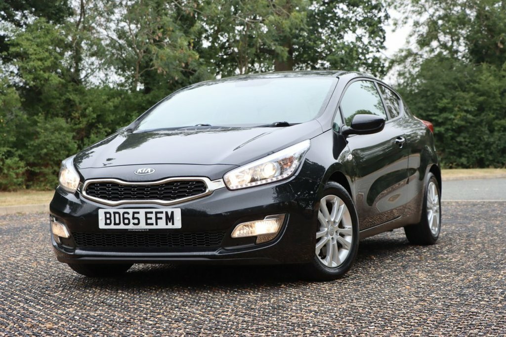 Kia Proceed Hatchback Silver #9