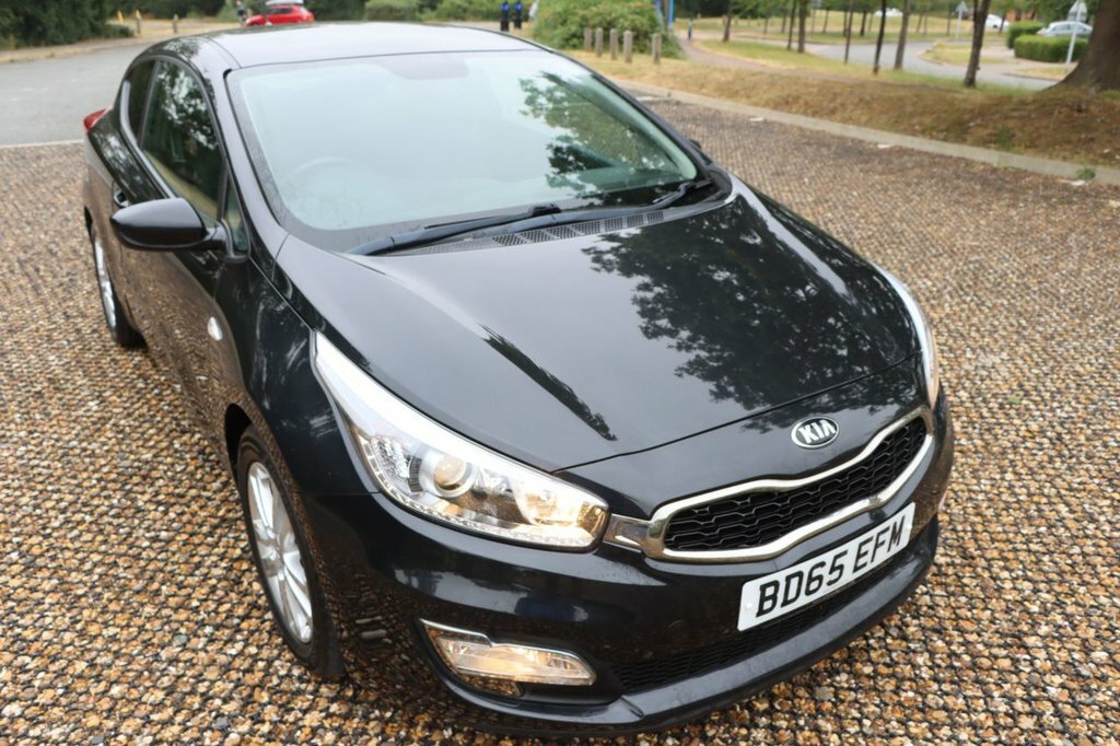 Kia Proceed Hatchback Silver #17