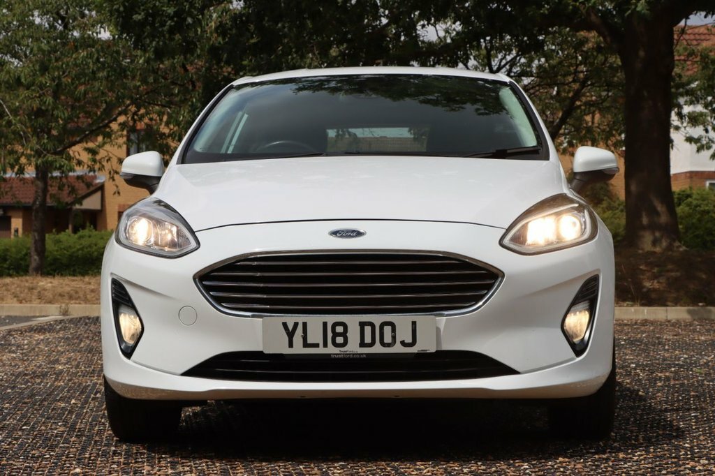 Ford Fiesta 1.1L Zetec White #5