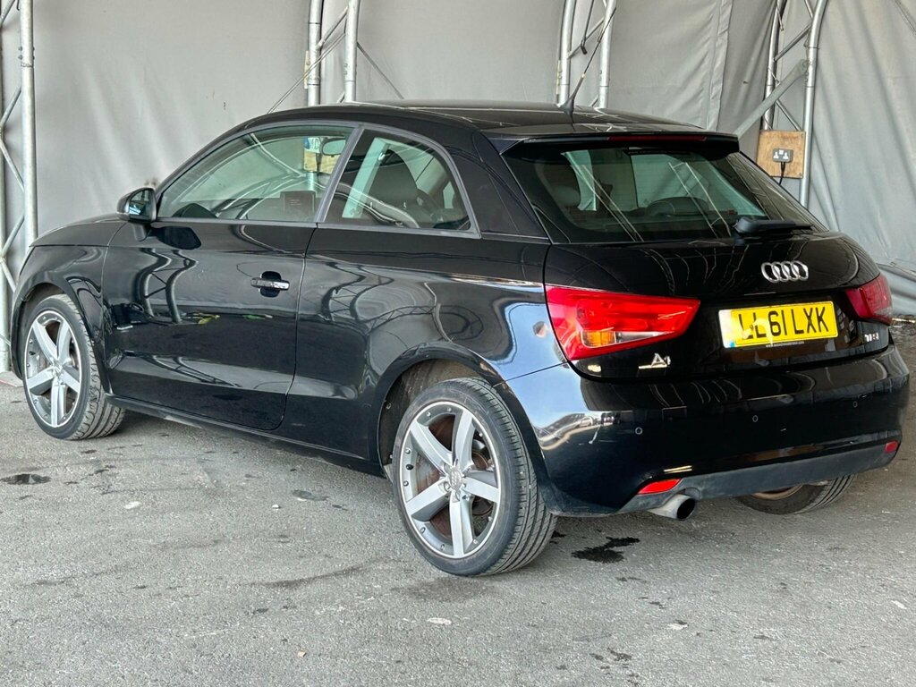 Audi A1 1.6 Tdi Se Euro 5 Ss Black #6