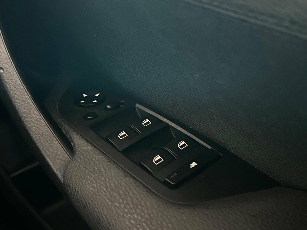 BMW X1 Efficientdynamics Black #38