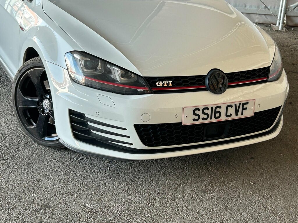 Volkswagen Golf 2.0 Tsi Bluemotion Tech Gti Dsg Euro 6 Ss SS16CVF White #2