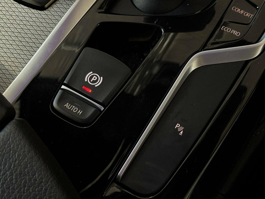 BMW 5 Series  Black #35