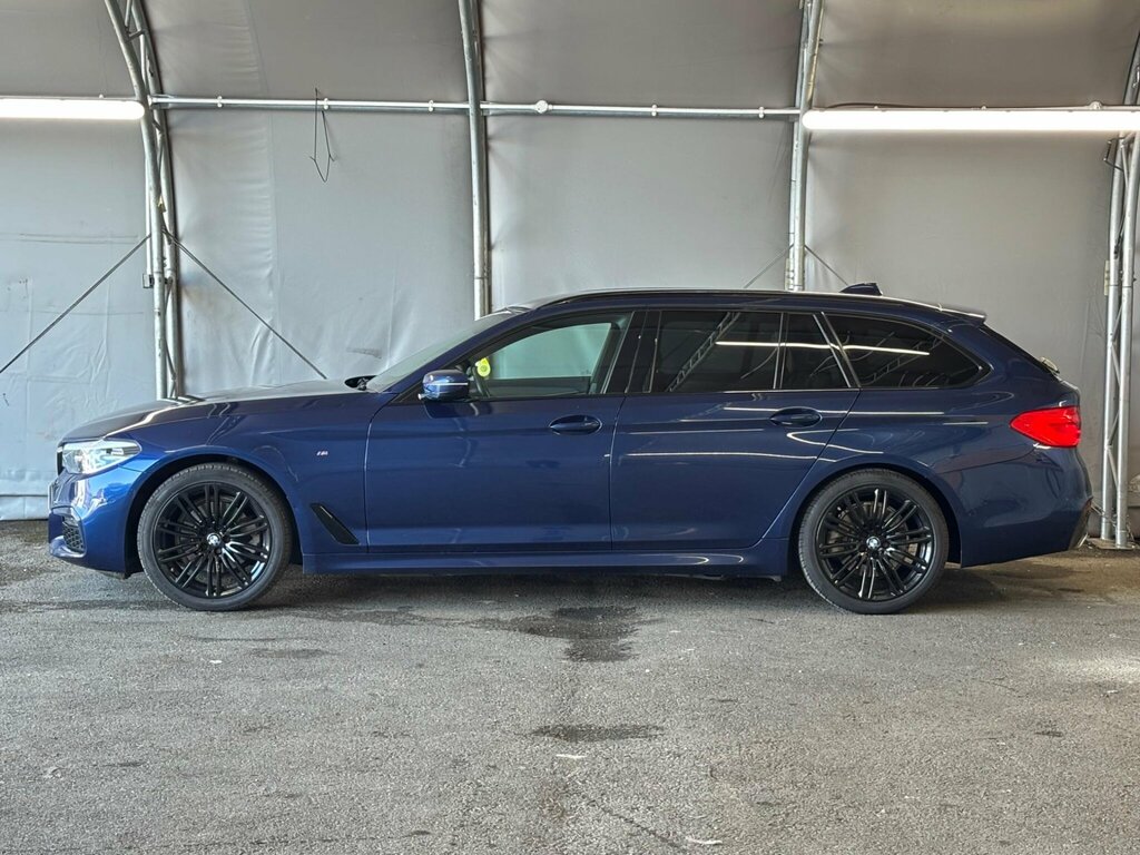 BMW 5 Series  Black #9