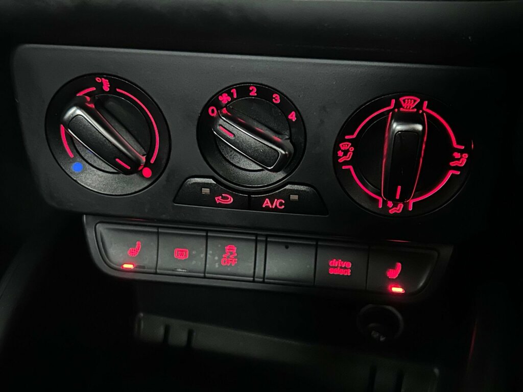 Audi A1 1.4 Tfsi Sport 123 Bhp Black #41