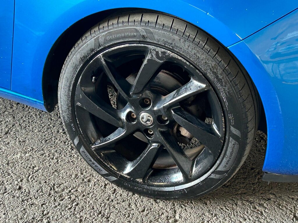 Vauxhall Adam Vauxhall Adam 1.2I Ecoflex Energised Hatchback ... Black #38