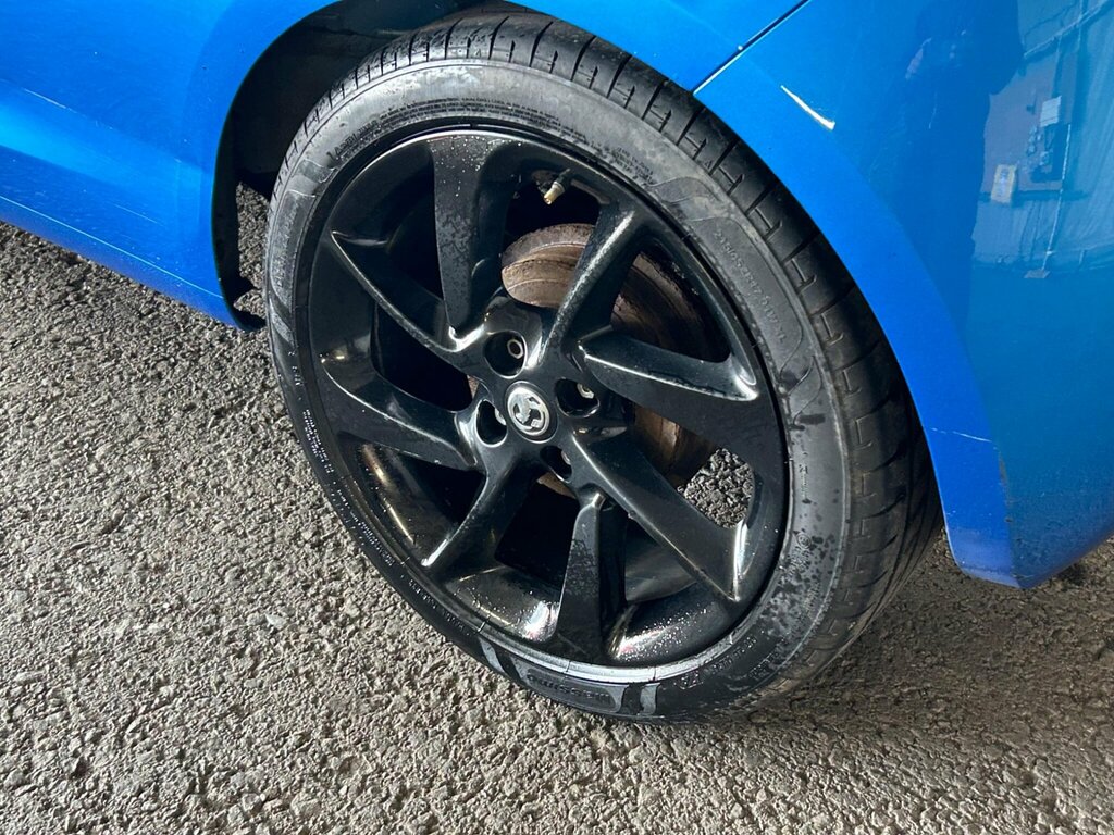 Vauxhall Adam Vauxhall Adam 1.2I Ecoflex Energised Hatchback ... Black #40