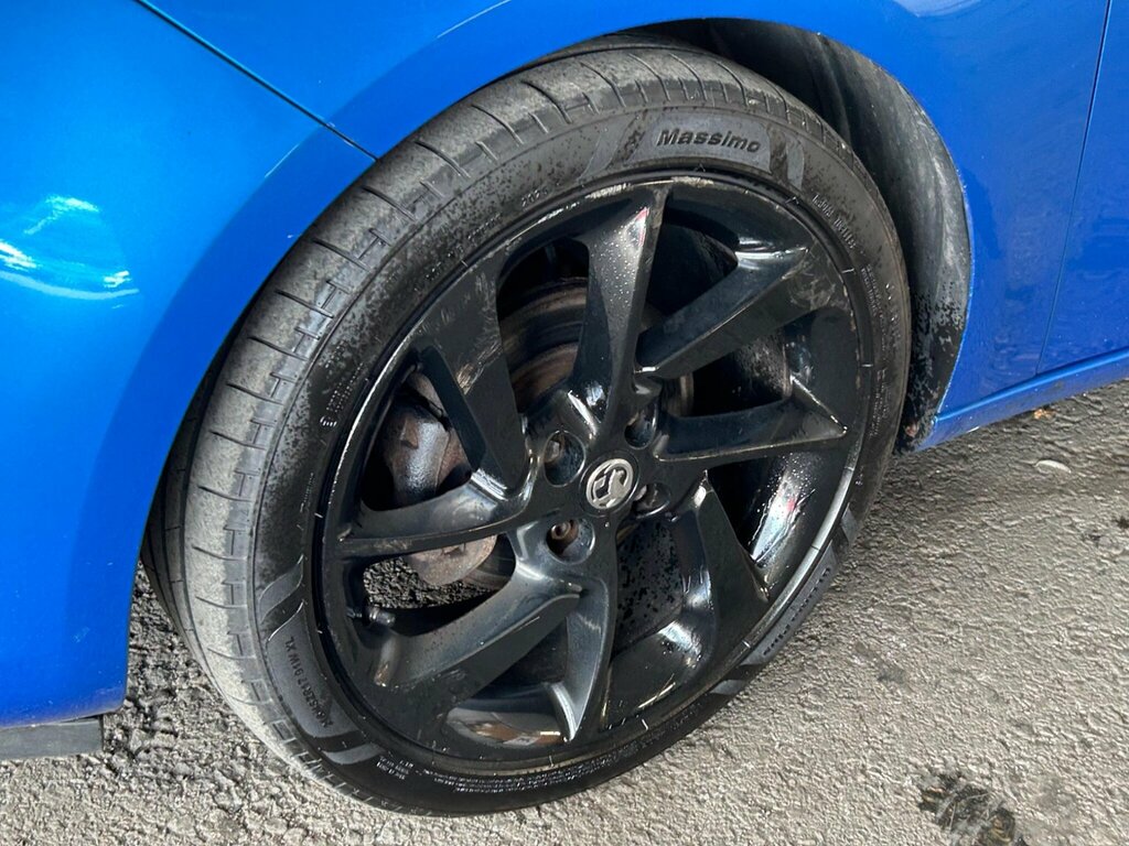 Vauxhall Adam Vauxhall Adam 1.2I Ecoflex Energised Hatchback ... Black #39