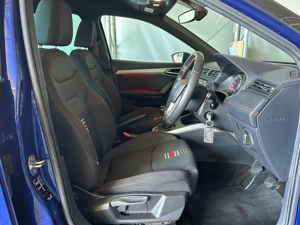 Seat Arona 1.0 Tsi 115Ps Se Technology Dsg Suv Red #12