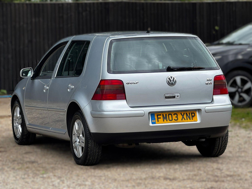 Volkswagen Golf 2.0 Gti #6