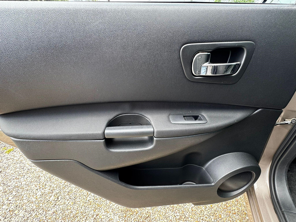 Nissan Qashqai+2 Qashqai N-tec 2 4Wd Cvt Silver #40