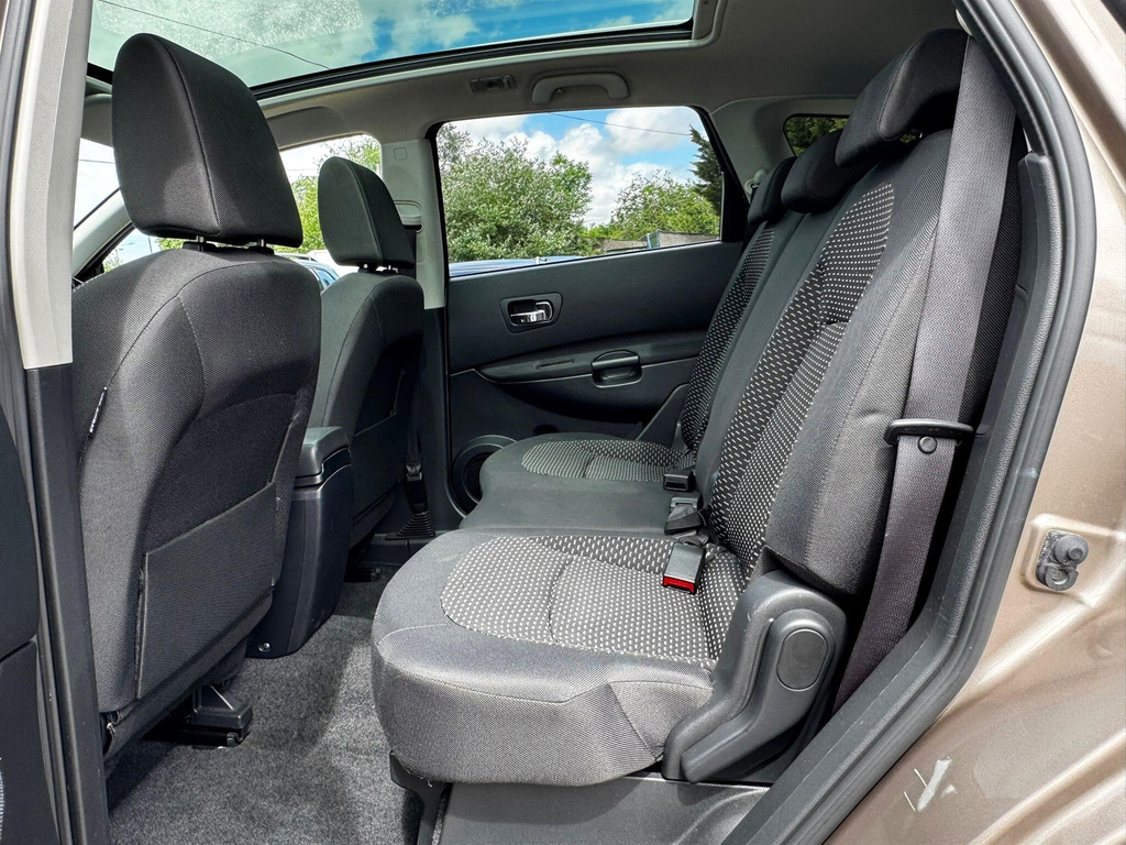 Nissan Qashqai+2 Qashqai N-tec 2 4Wd Cvt Silver #32