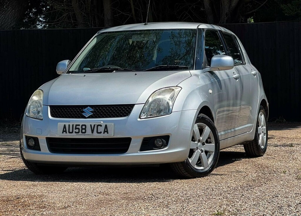 Suzuki Swift Hatchback Red #1
