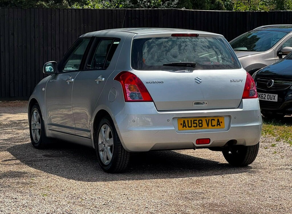 Suzuki Swift Hatchback Red #7
