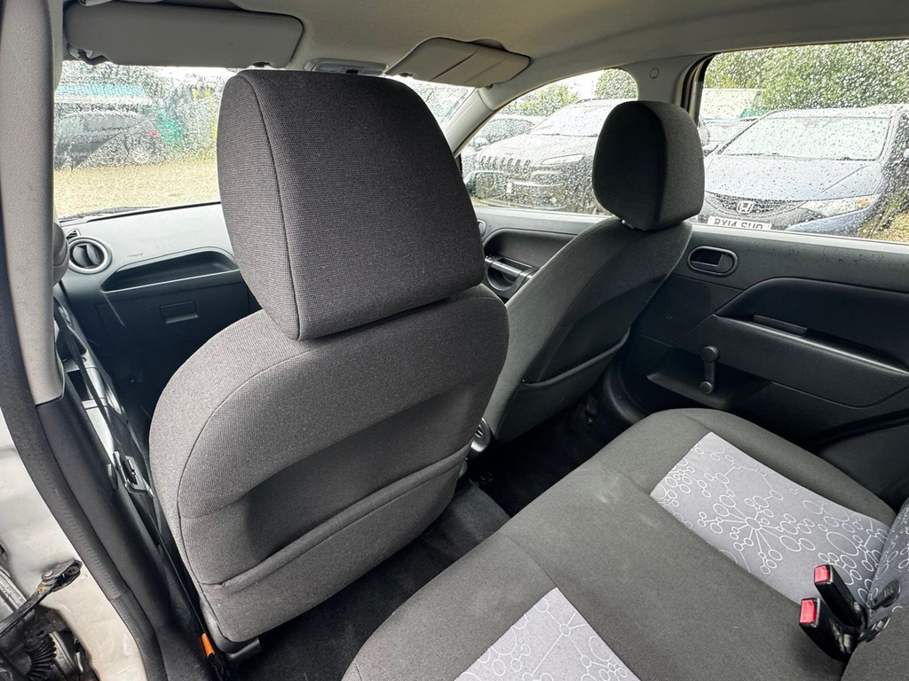 Ford Fiesta 1.4 Tdci Zetec Silver Hatch, 35 Tax, 62 Mpg Silver #27