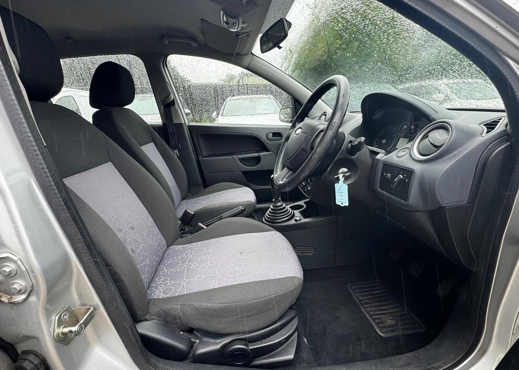 Ford Fiesta 1.4 Tdci Zetec Silver Hatch, 35 Tax, 62 Mpg Silver #22
