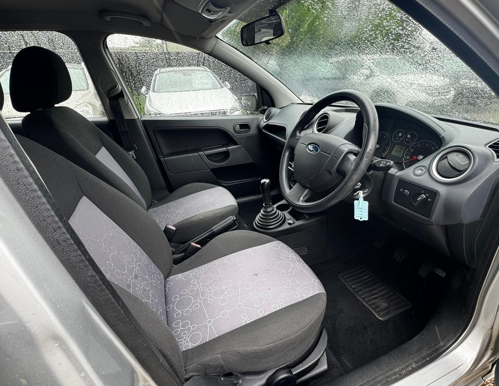 Ford Fiesta 1.4 Tdci Zetec Silver Hatch, 35 Tax, 62 Mpg Silver #23