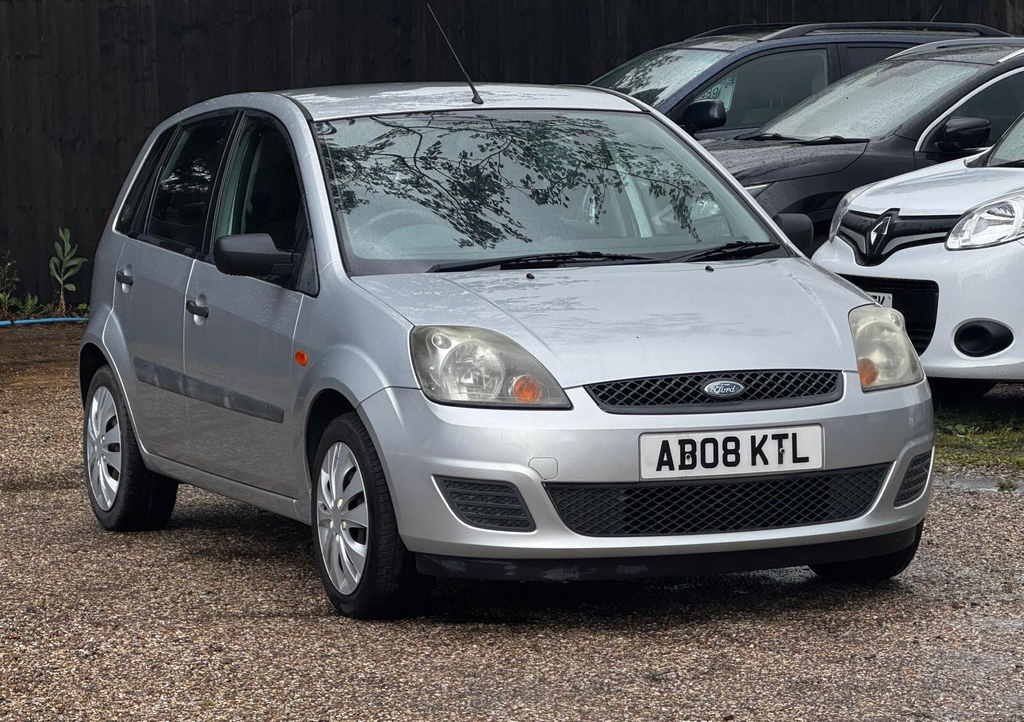 Ford Fiesta 1.4 Tdci Zetec Silver Hatch, 35 Tax, 62 Mpg Silver #8