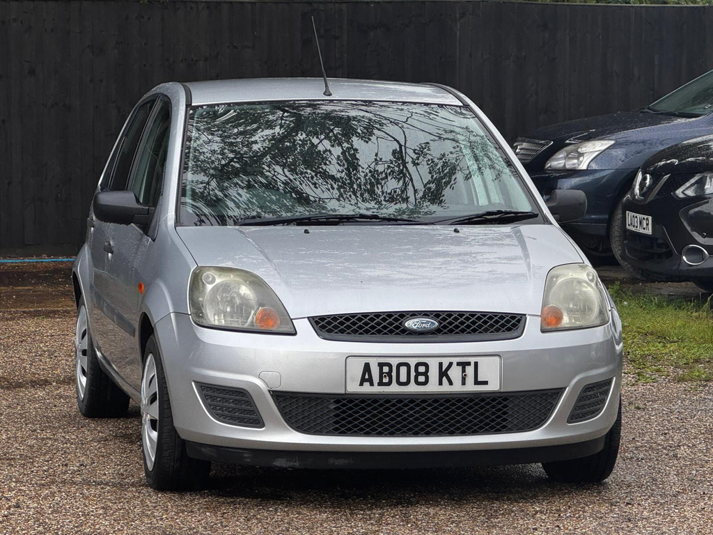 Ford Fiesta 1.4 Tdci Zetec Silver Hatch, 35 Tax, 62 Mpg Silver #10