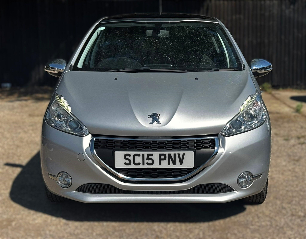 Peugeot 208 Hatchback Black #18