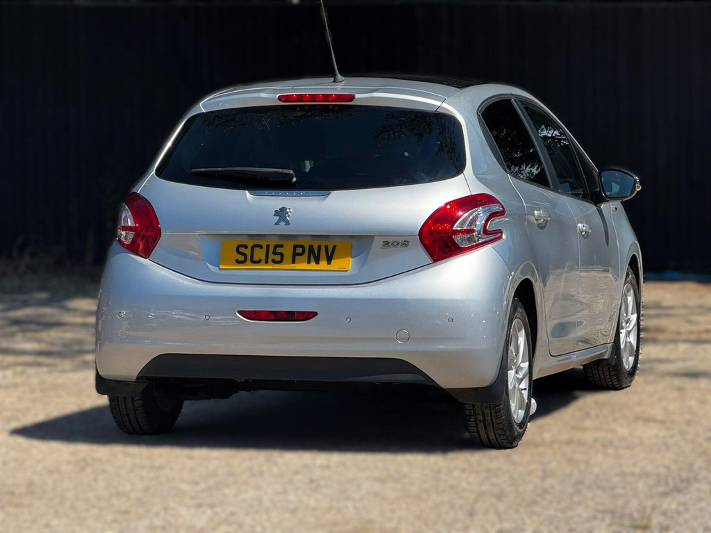 Peugeot 208 Hatchback Black #24