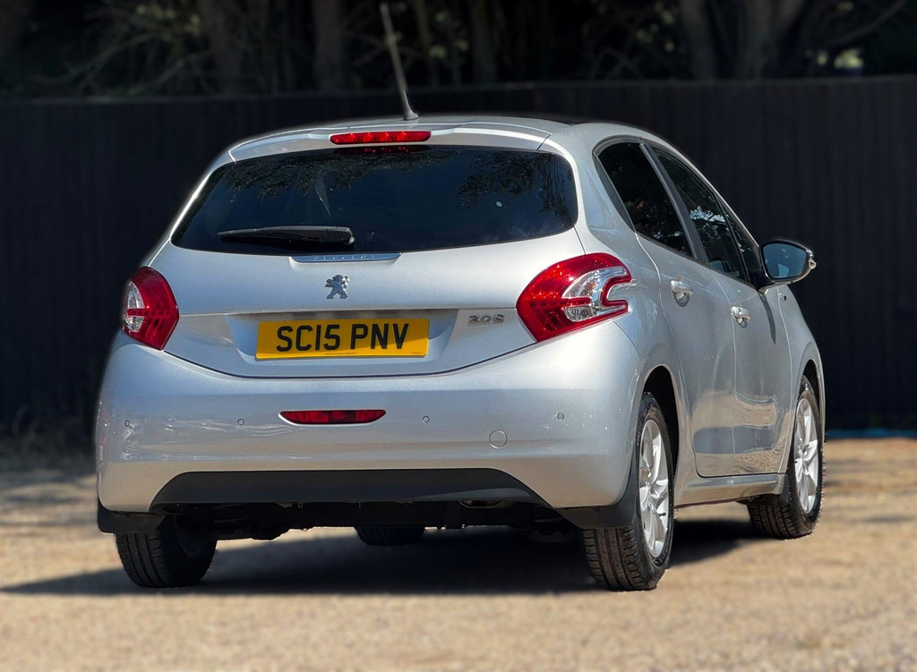 Peugeot 208 Hatchback Black #22