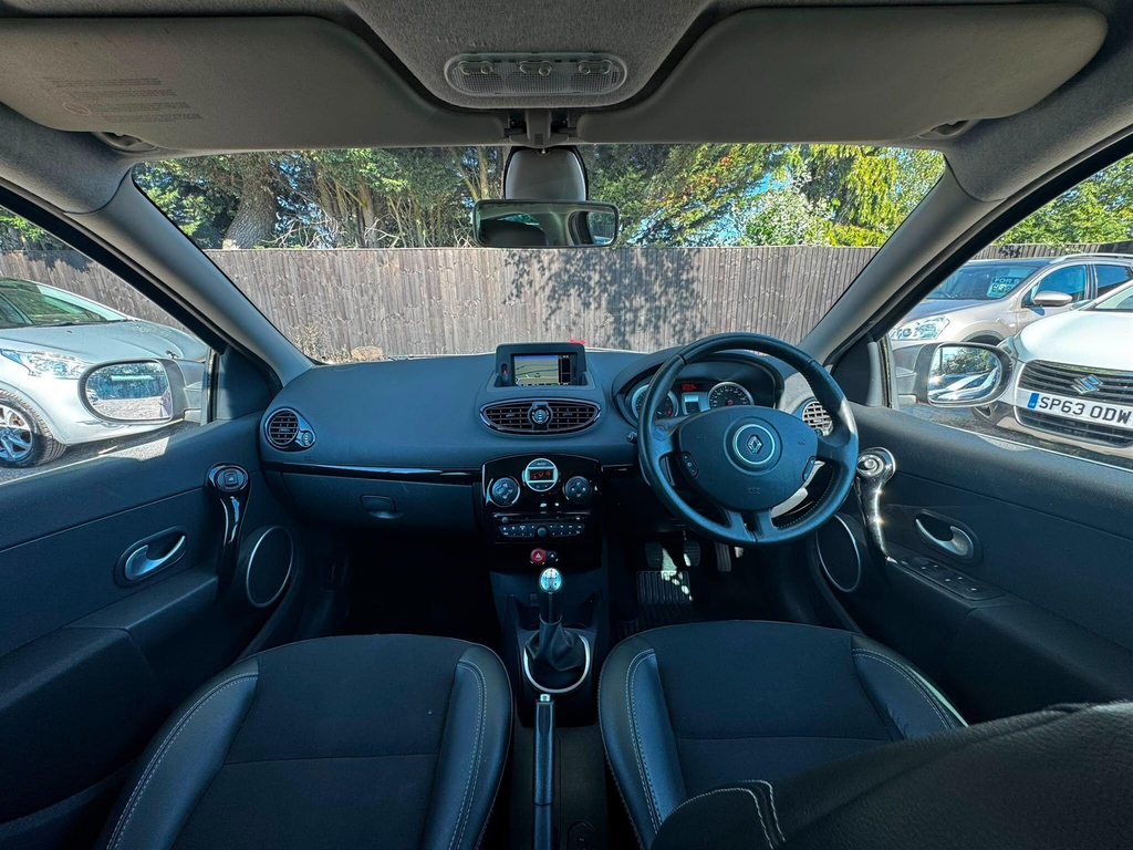 Renault Clio Hatchback Black #20