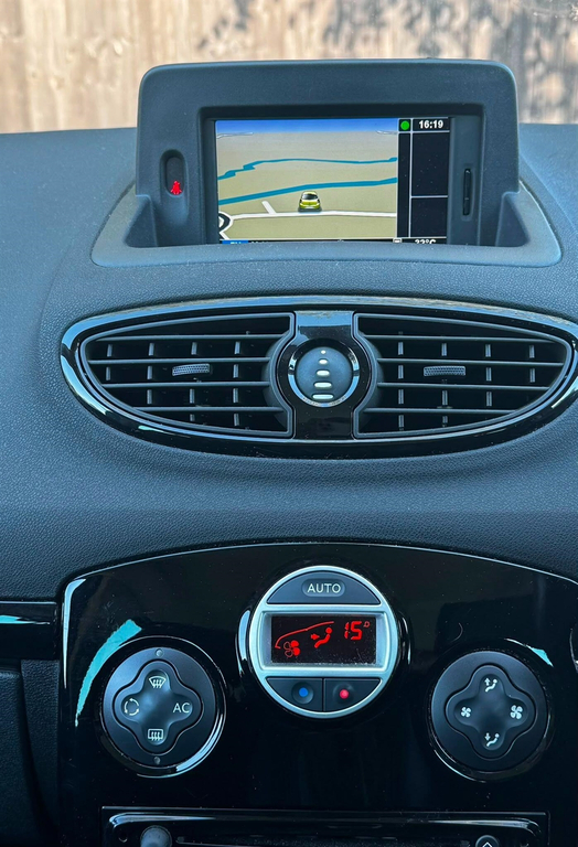 Renault Clio Hatchback Black #29