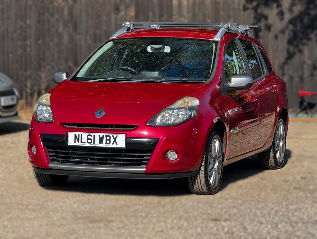 Renault Clio Hatchback Black #4