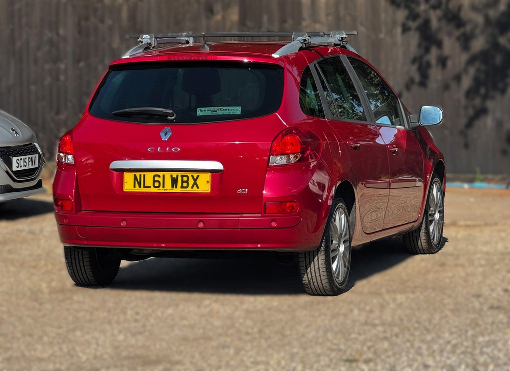 Renault Clio Hatchback Black #16
