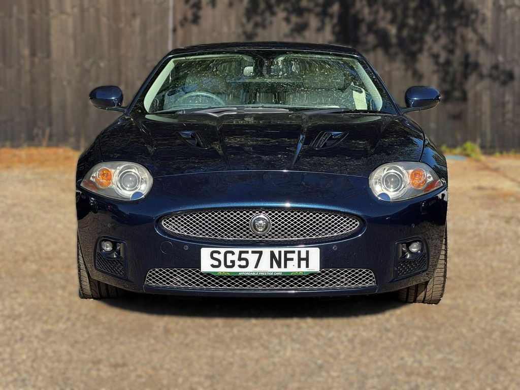Jaguar XKR Stunning Cherished Example Grey #19