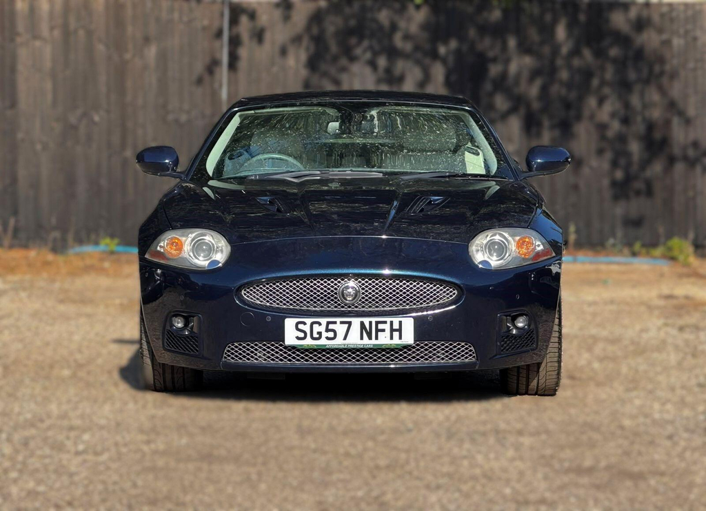 Jaguar XKR Stunning Cherished Example Grey #15