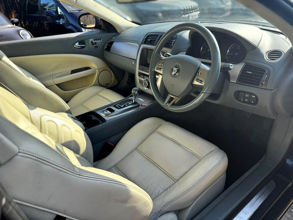 Jaguar XKR Stunning Cherished Example Grey #51