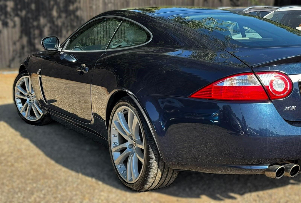 Jaguar XKR Stunning Cherished Example Grey #32