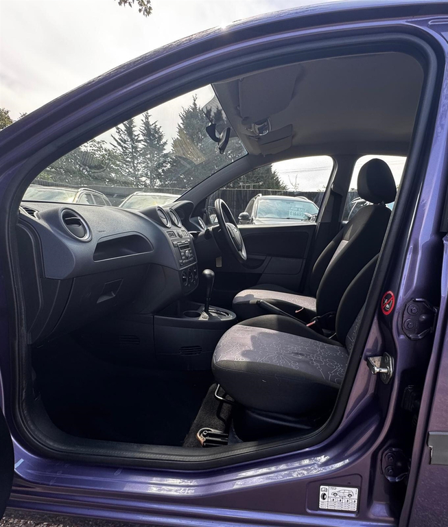 Ford Fiesta Hatchback Blue #30