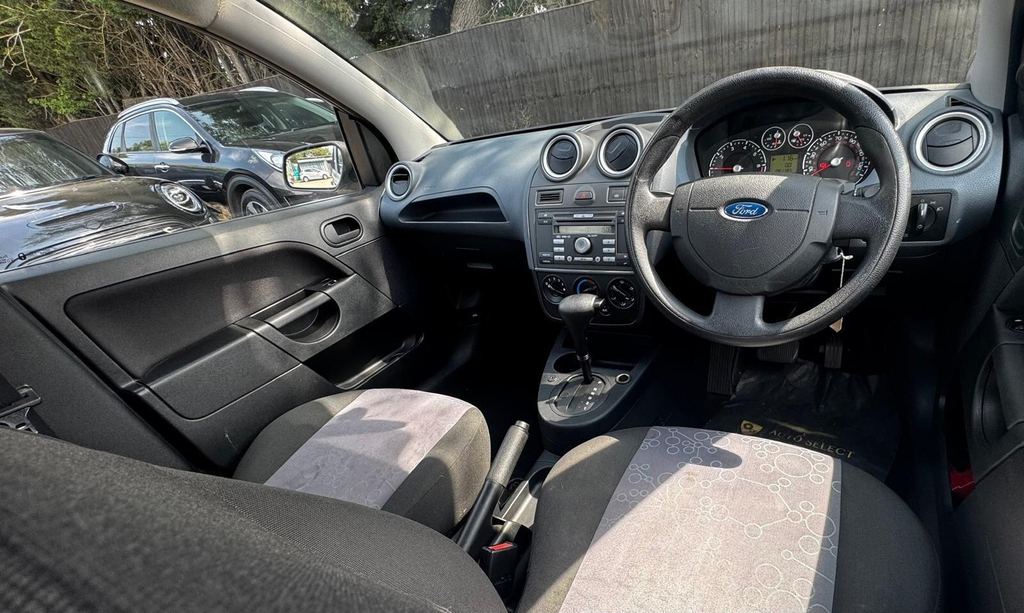 Ford Fiesta Hatchback Blue #20