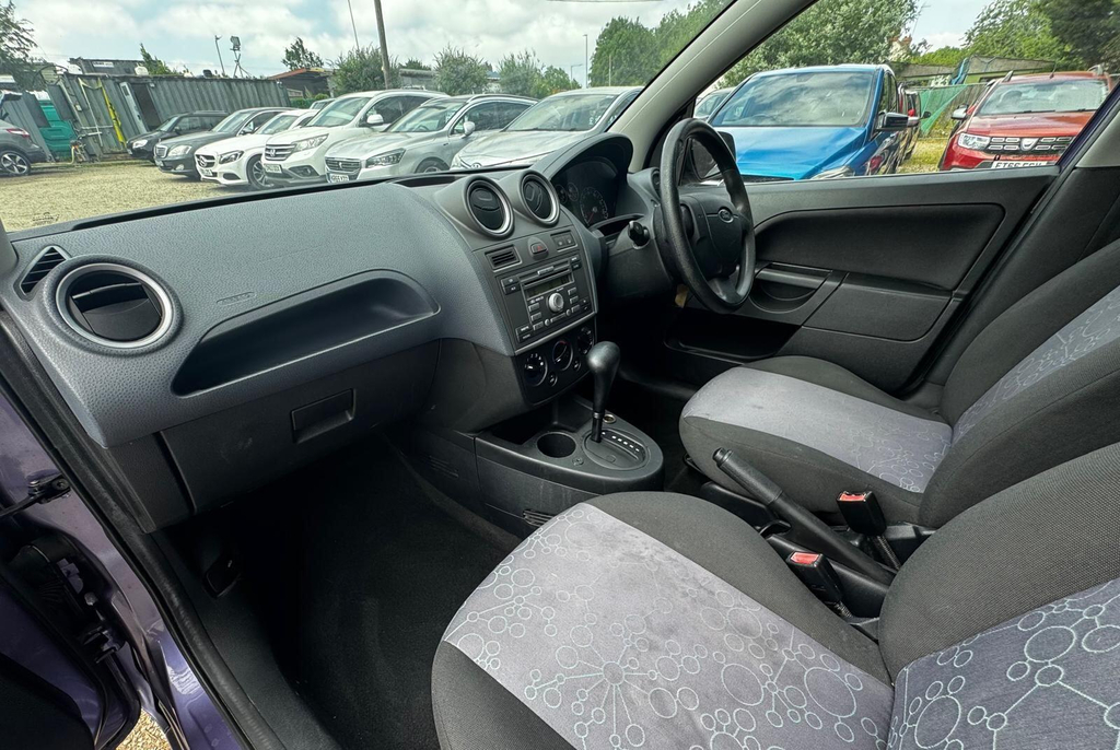 Ford Fiesta Hatchback Blue #22
