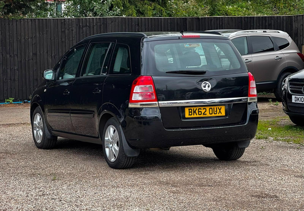 Vauxhall Zafira Exclusiv 2012 Black #18