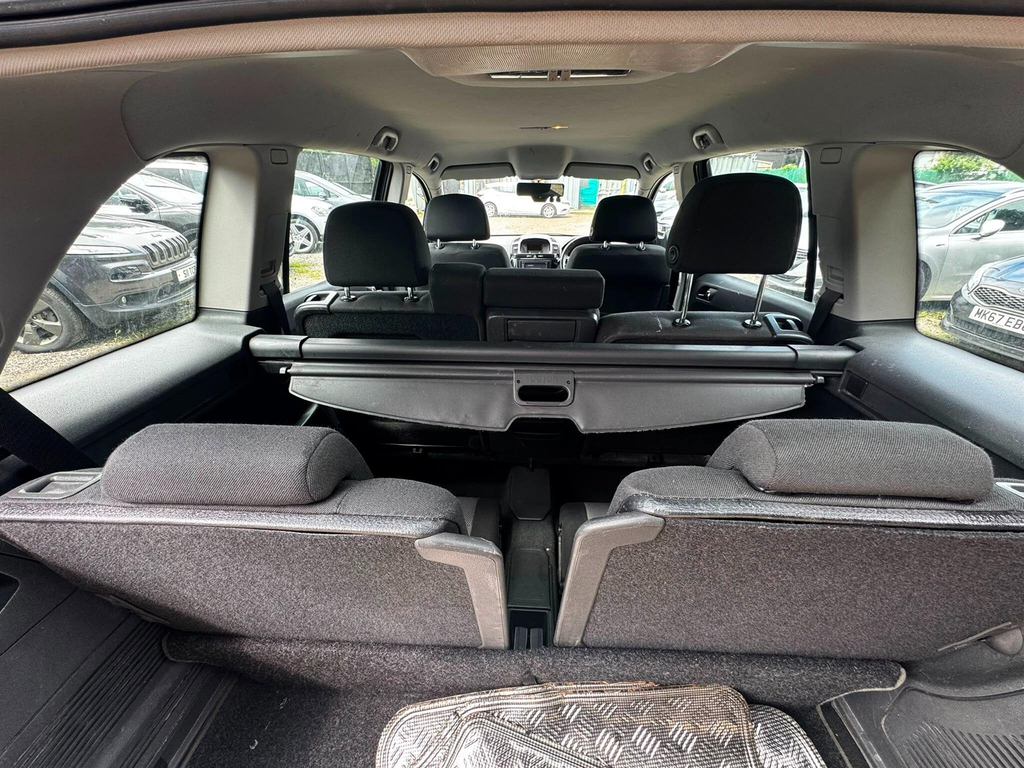 Vauxhall Zafira Exclusiv 2012 Black #35