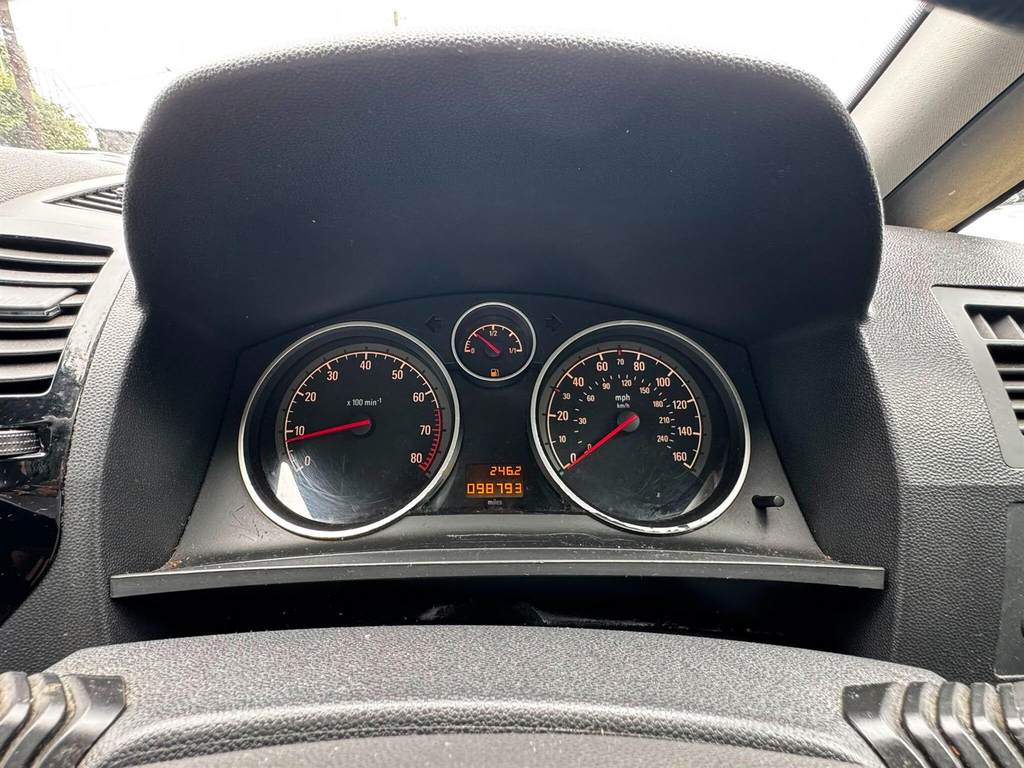 Vauxhall Zafira Exclusiv 2012 Black #19