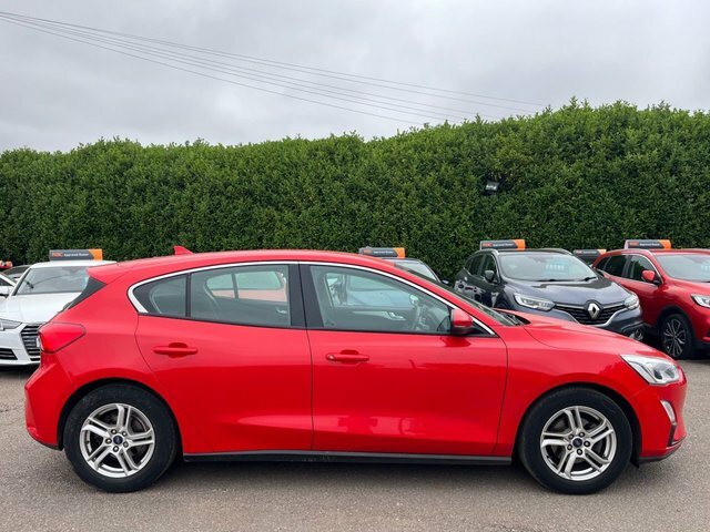 Ford Focus 2019 1.0T Ecoboost Zetec Hatchback Manu KX68VMO Red #2