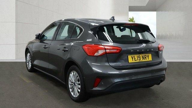 Ford Focus 2019 1.0T Ecoboost Titanium Hatchback M Grey #6
