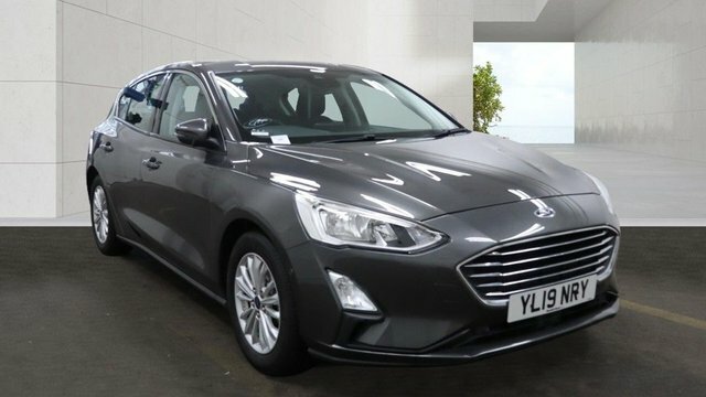 Ford Focus 2019 1.0T Ecoboost Titanium Hatchback M Grey #3